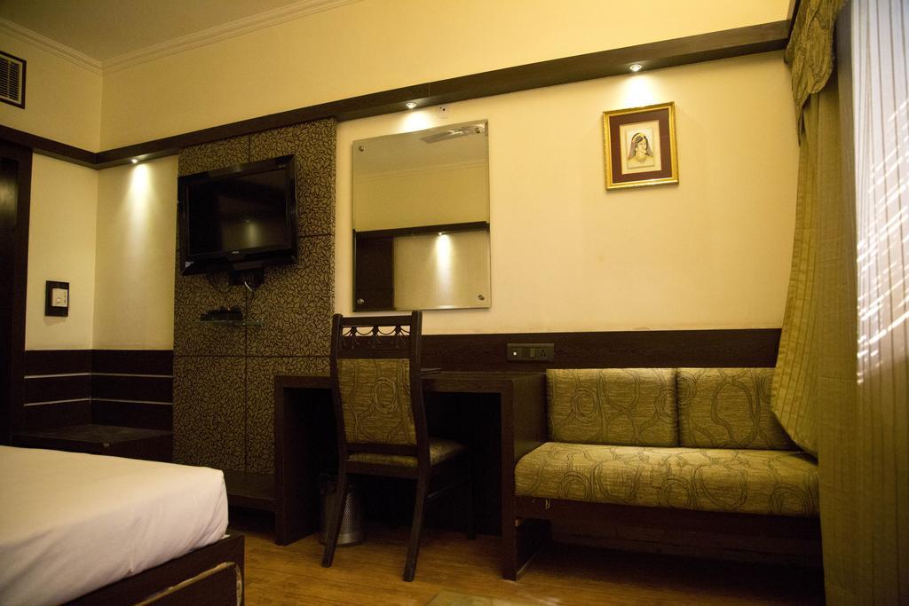 The Rajshahi Palace Otel Indore Dış mekan fotoğraf