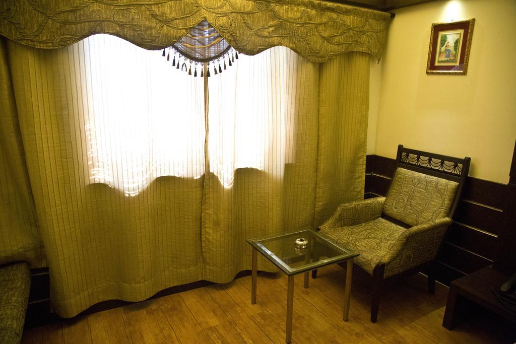The Rajshahi Palace Otel Indore Dış mekan fotoğraf